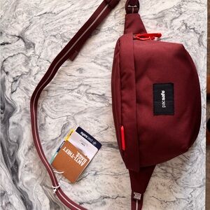 NWT Pacsafe® GO Anti-Theft Sling Pack